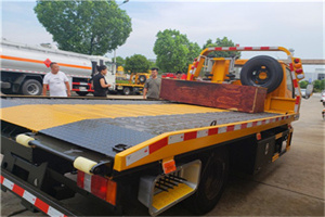 宁都附近拖车电话号码服务